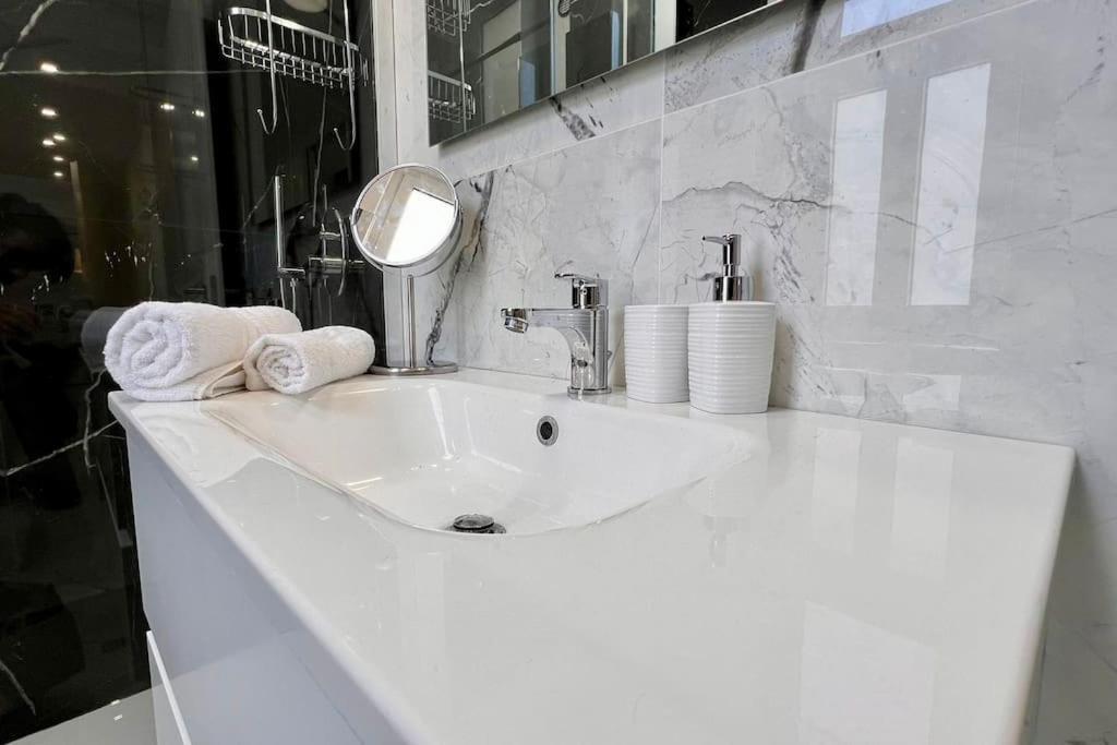 Urban House - Modern Flat Navigli Milan Center Leilighet Eksteriør bilde
